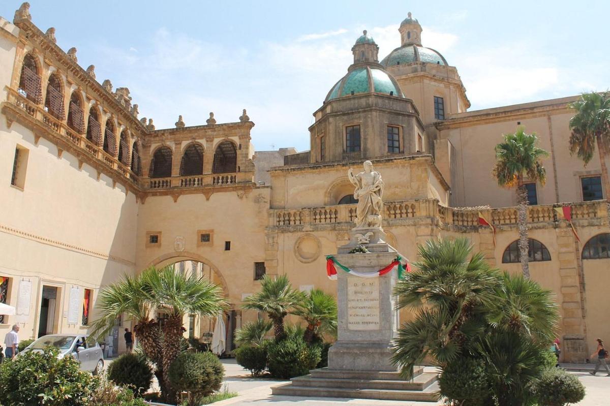 Casa Vacanza Zia Franca Mazara Del Vallo Mazara del Vallo Exterior photo